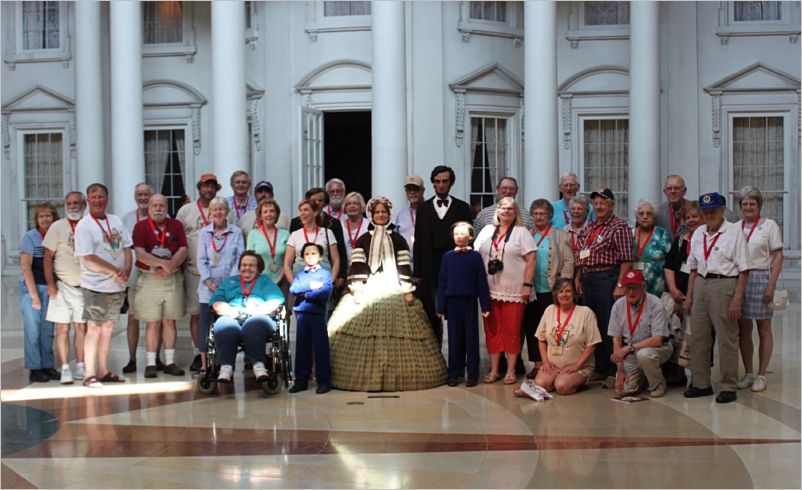 GROUP PICTURE WITH THE LINCOLN FAMILY